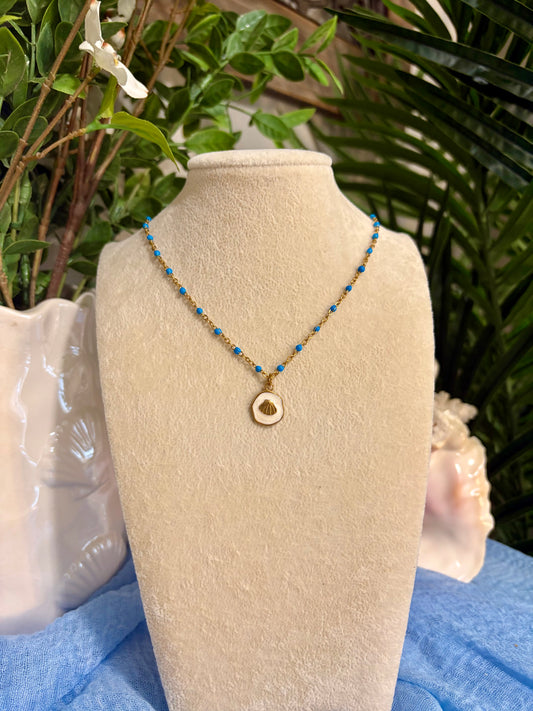Shell Pendant Necklace