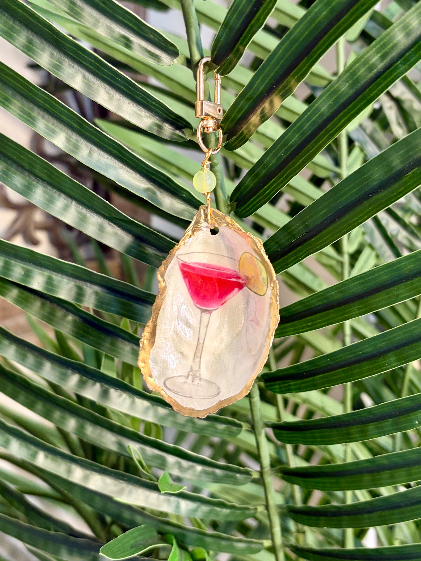 Cosmo Oyster Shell Bag Charm/Keychain