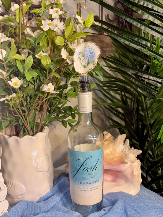 Hydrangea Oyster Shell Wine Stopper