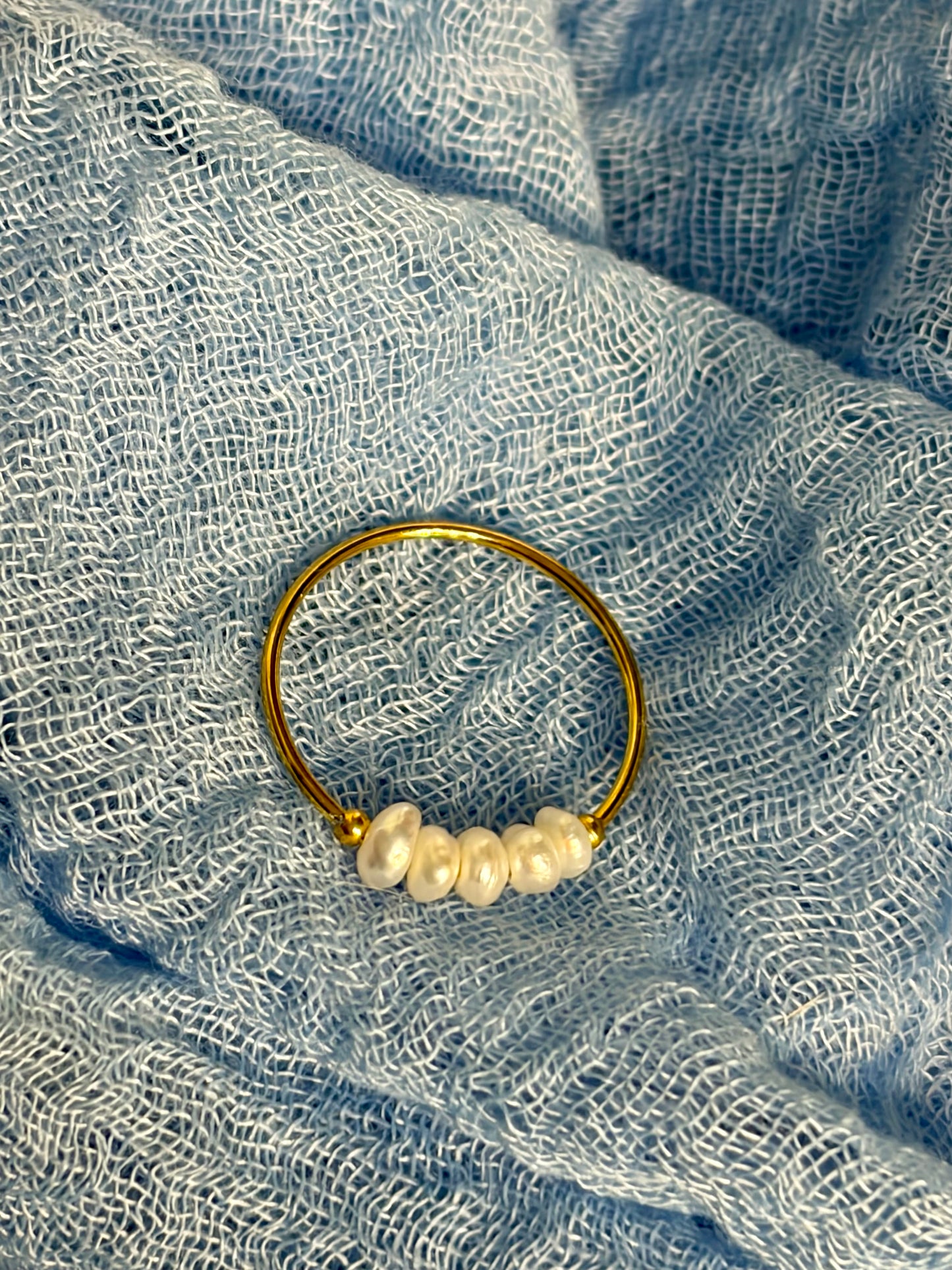 Tiny Pearls Ring