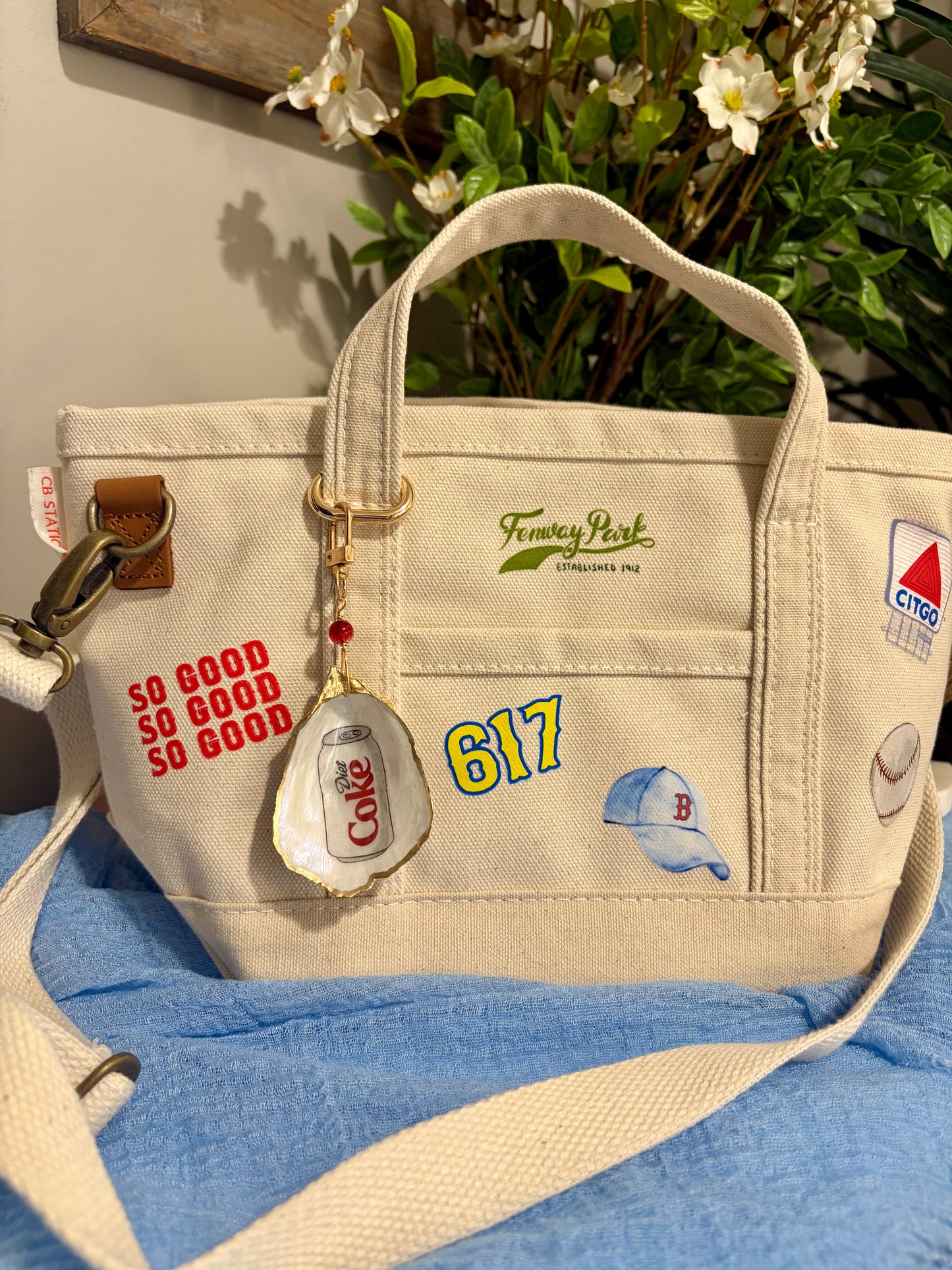 Diet Coke Oyster Shell Bag Charm/Keychain