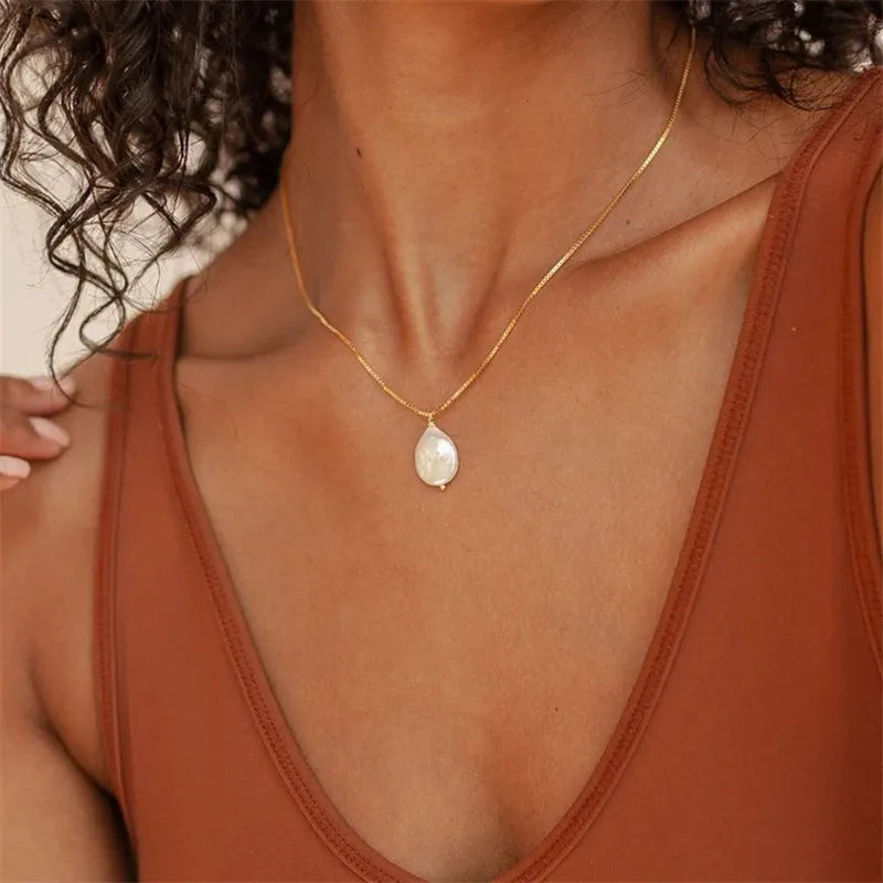 Baroque Freshwater Pearl Pendant Necklace